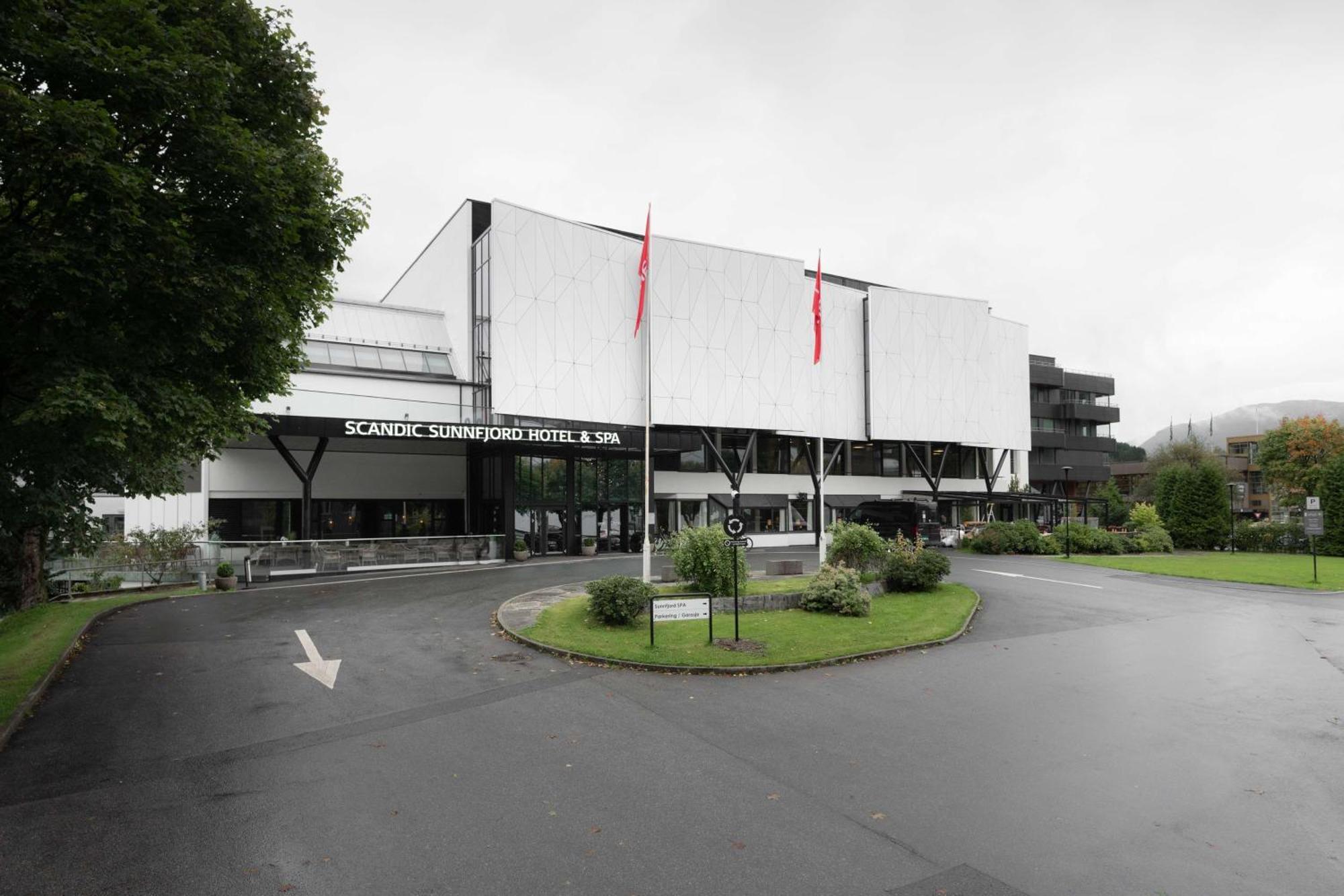 Scandic Sunnfjord Hotel & Spa Forde  Exterior photo