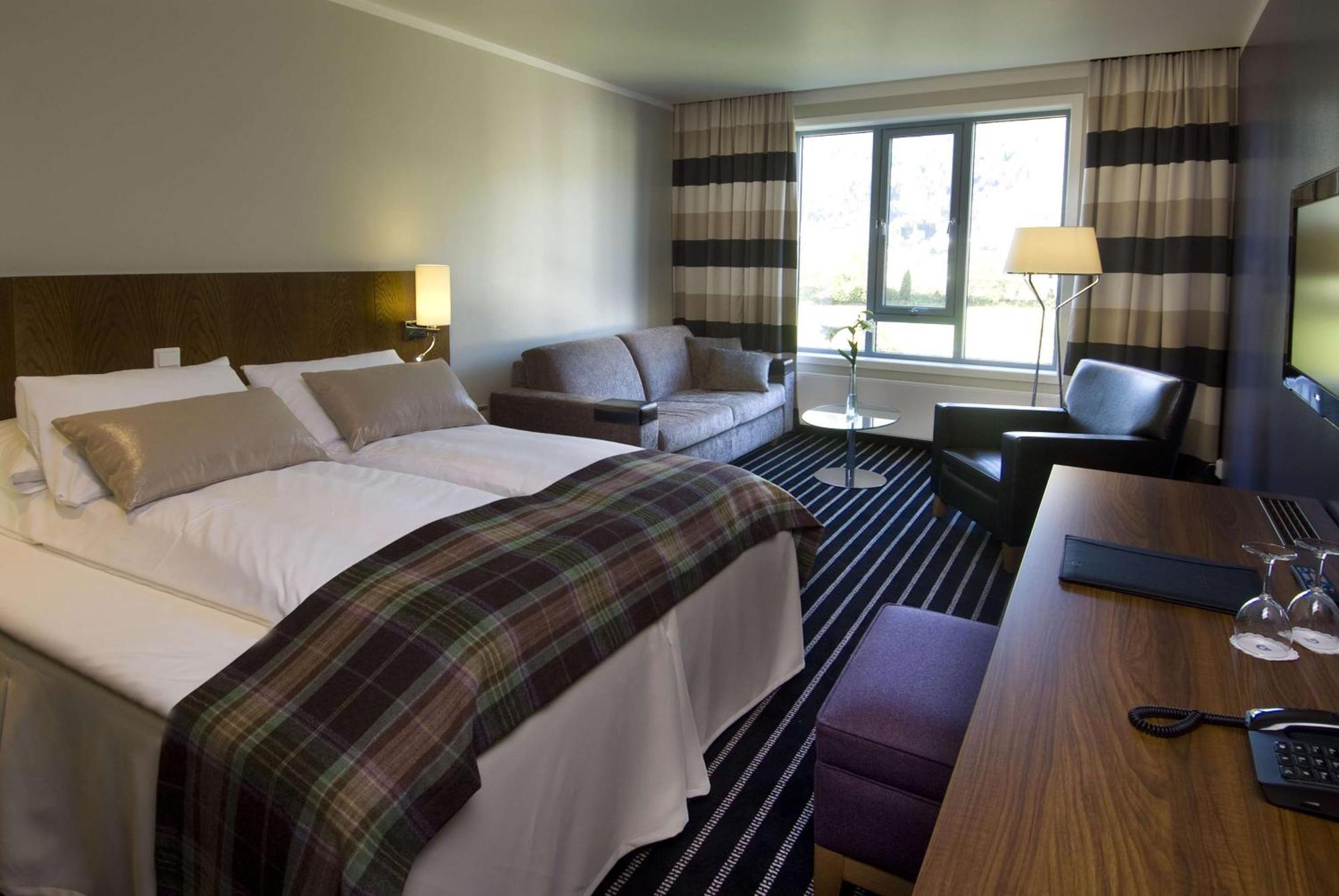 Scandic Sunnfjord Hotel & Spa Forde  Exterior photo